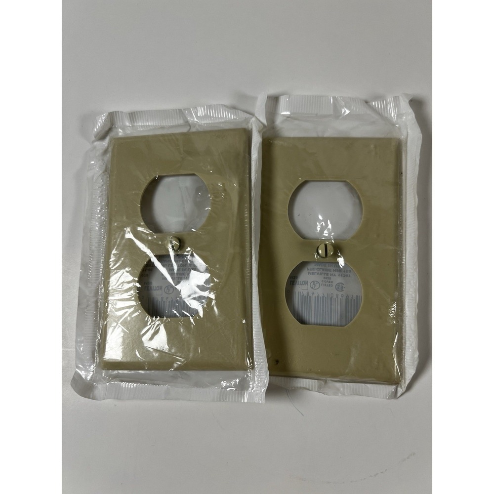 Leviton 86003-000 Duplex Outlet Wall Plate‎ White Standard Lot of 2 NEW